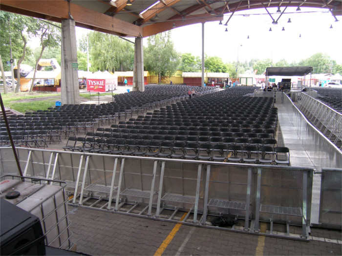 Estetyczne krzesła do wypożyczenia - idealne na każdą okazję