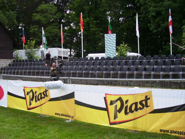 Krzesła na wydarzenia firmowe - spójna aranżacja